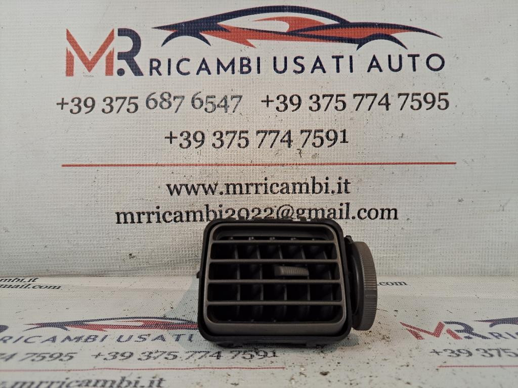 Bocchetta aria cruscotto DX SUBARU Impreza 3° Serie