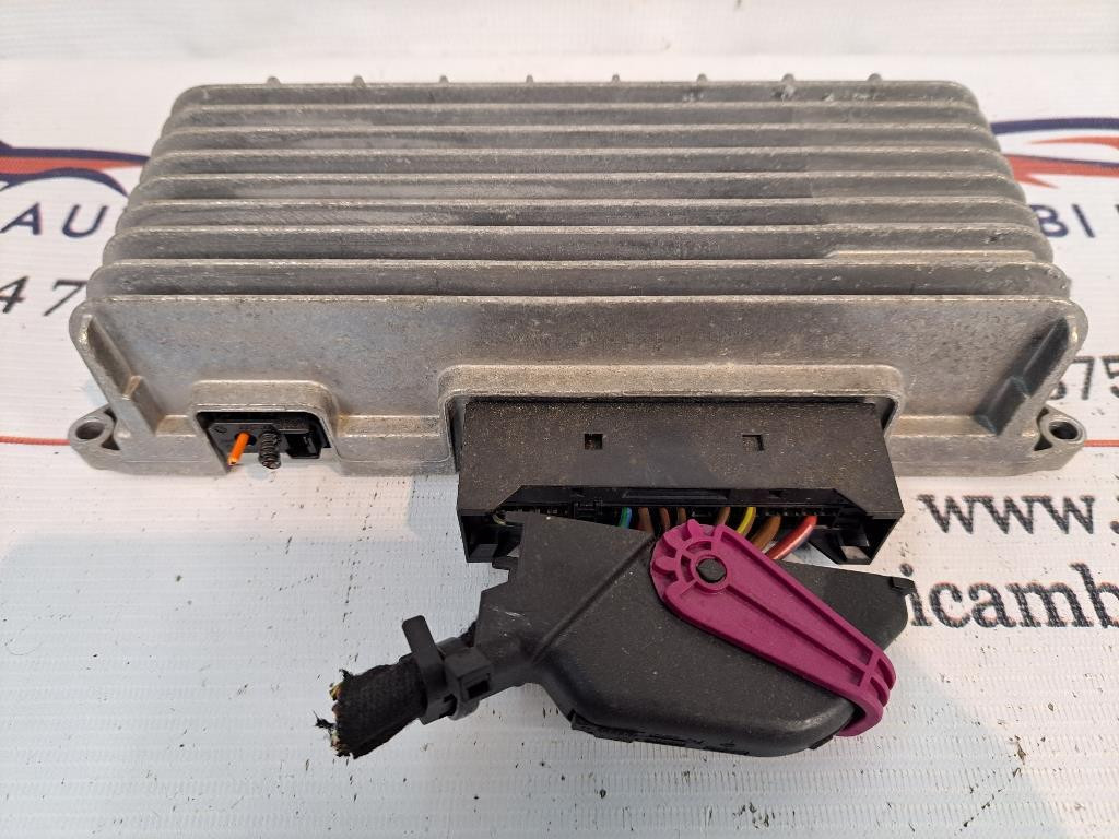 Amplificatore autoradio AUDI A6 Avant Serie C6 (4F5) (04>12)