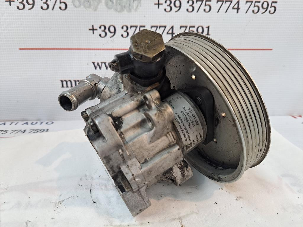 Pompa servosterzo AUDI A4 Avant (8E) (00>04)