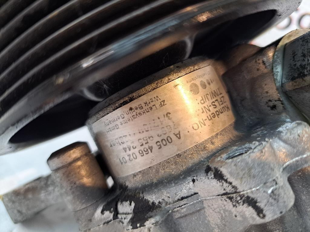 Pompa servosterzo MERCEDES ML W164 3° Serie