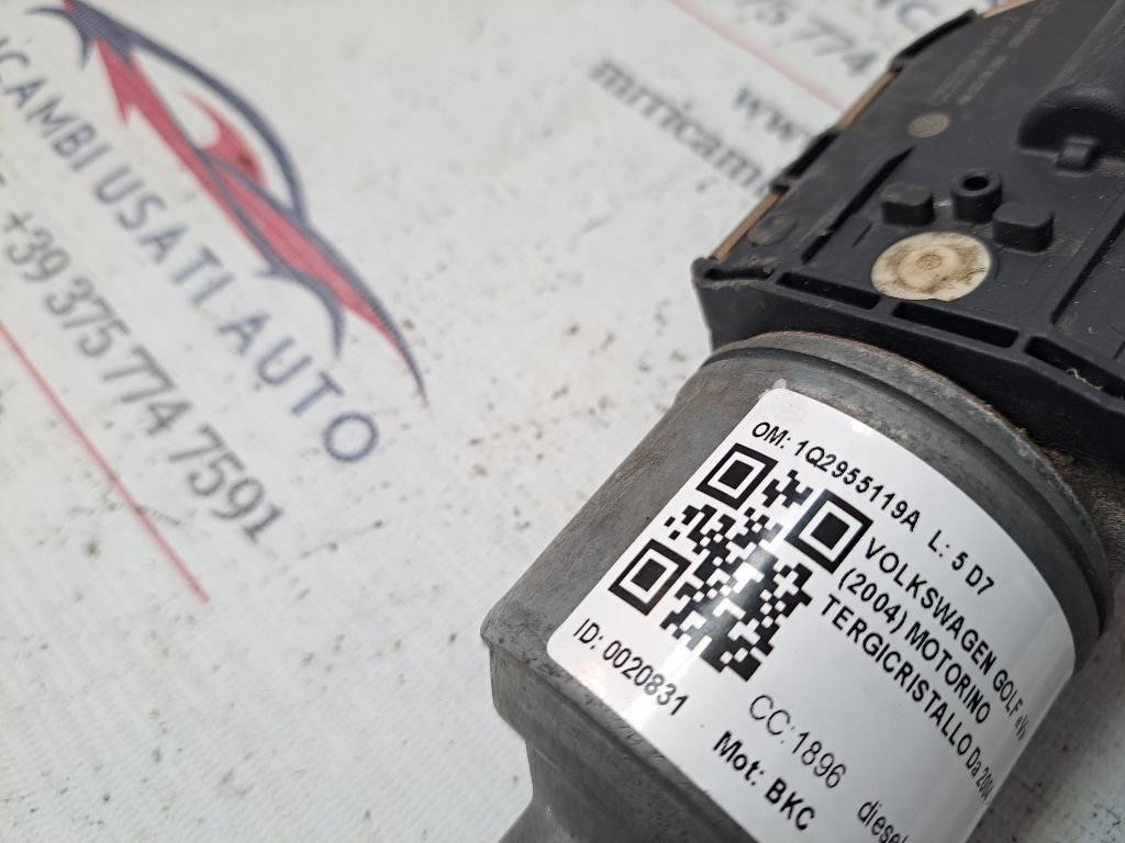 Motorino Tergicristallo VOLKSWAGEN Golf 5 Berlina (03>08)