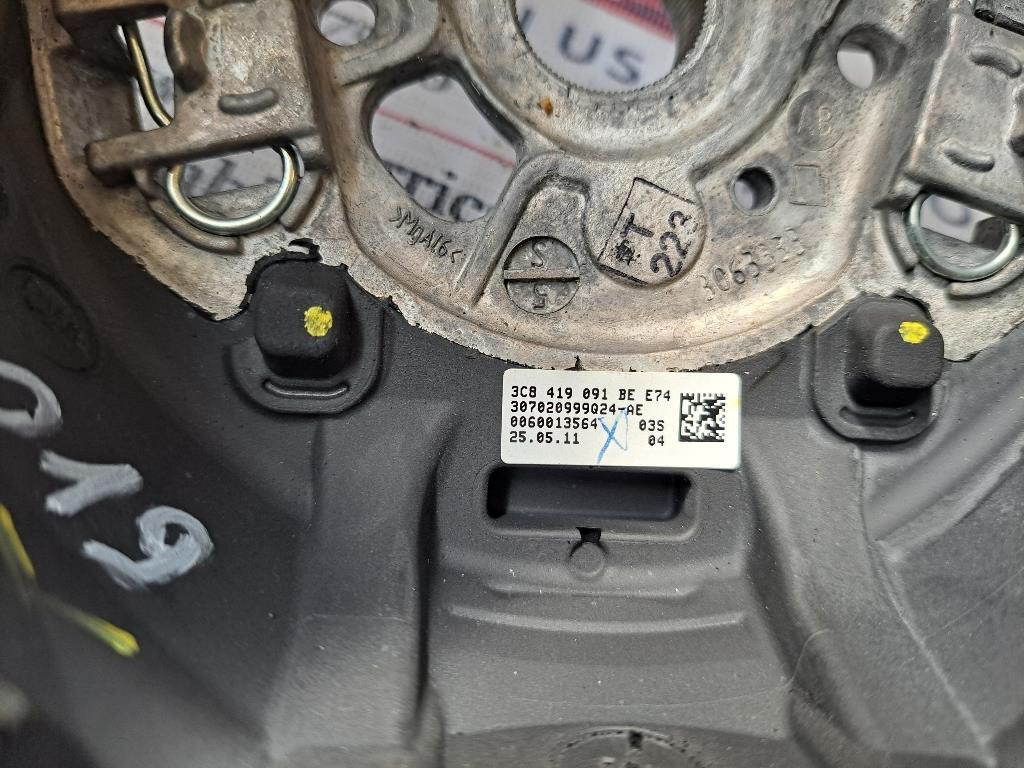 Volante VOLKSWAGEN Passat Variant 4° Serie