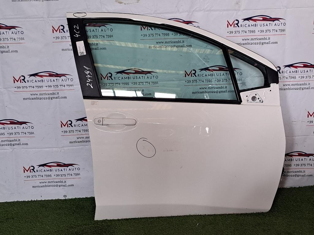 Portiera anteriore Destra TOYOTA Yaris Serie (17>)