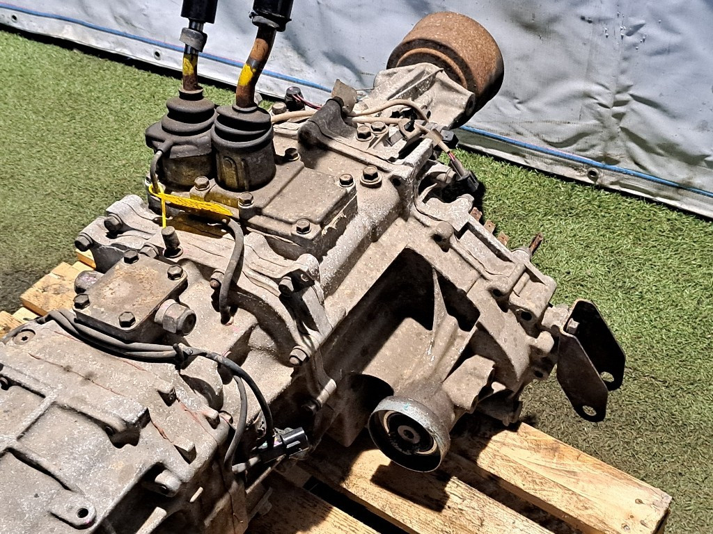 Cambio Manuale Completo MITSUBISHI L 200 4° Serie
