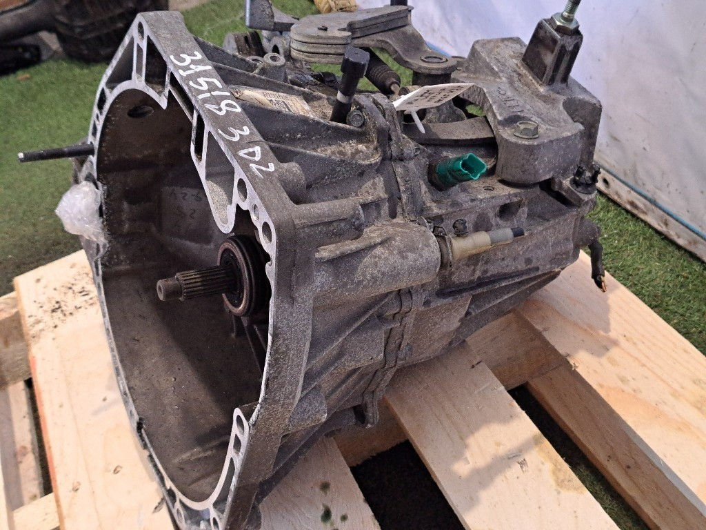 Cambio Manuale Completo NISSAN Juke Serie F15
