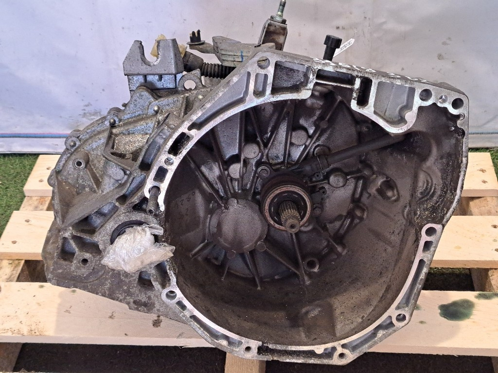 Cambio Manuale Completo NISSAN Juke Serie F15
