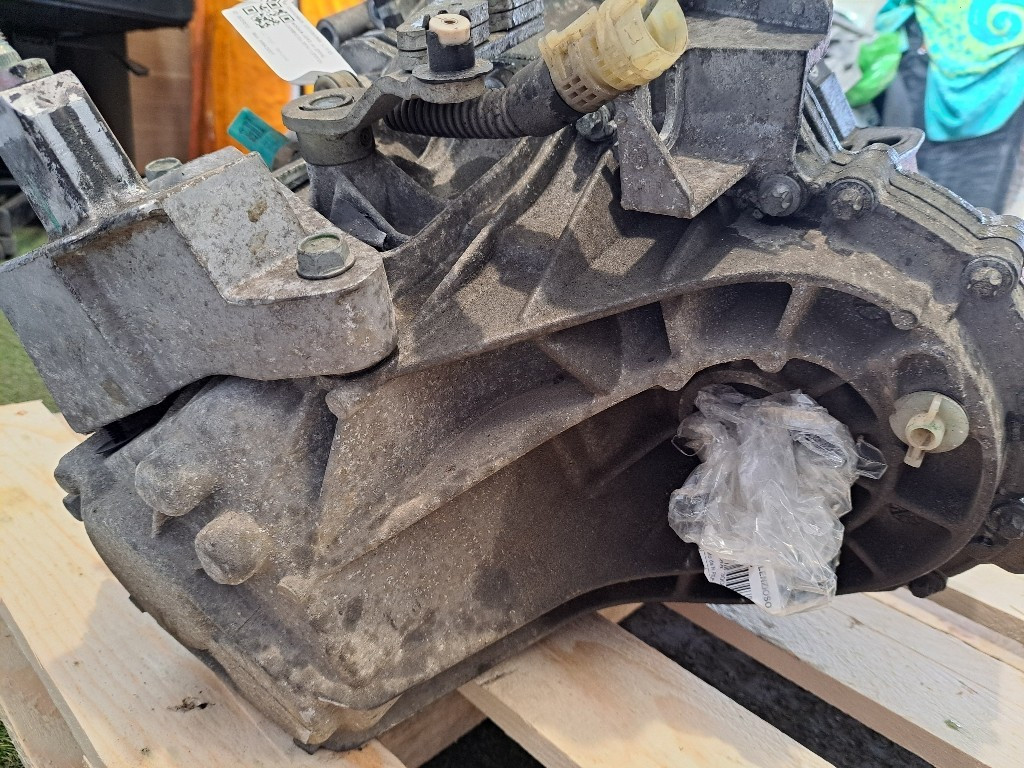 Cambio Manuale Completo NISSAN Juke Serie F15