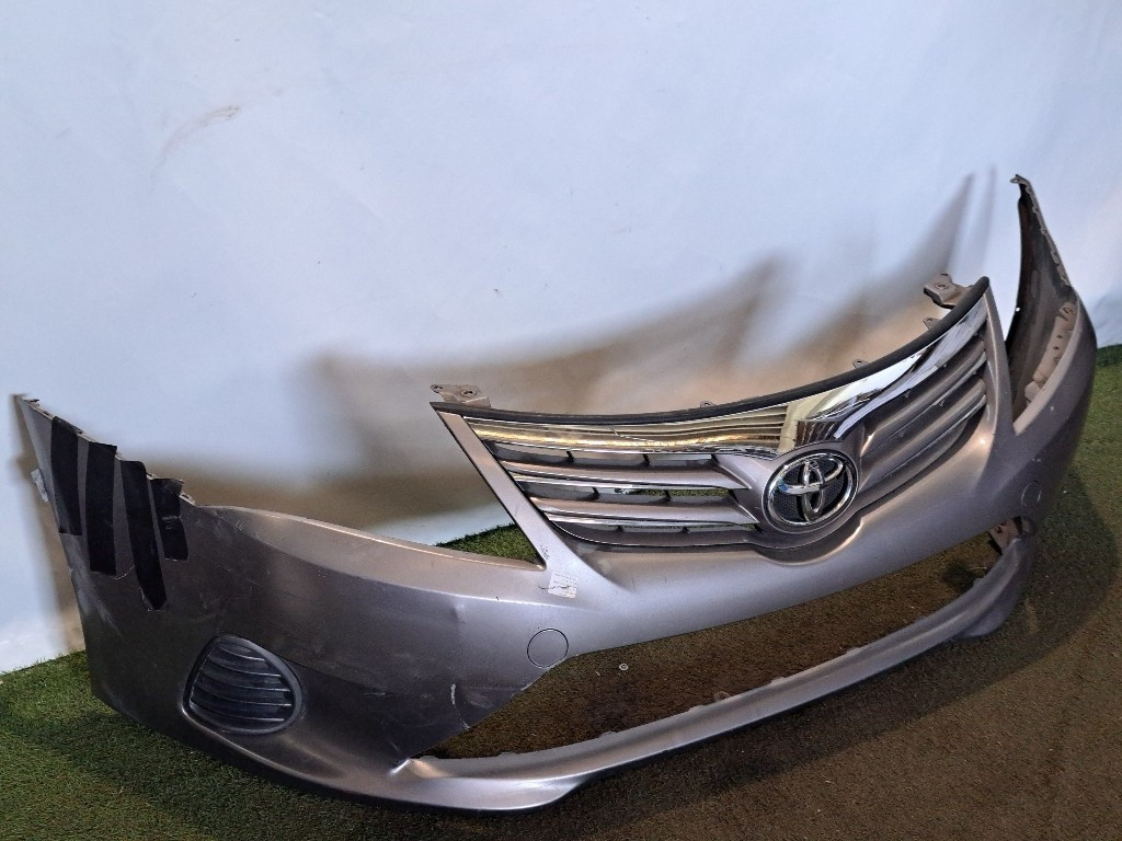 Paraurti Anteriore Completo TOYOTA Avensis Berlina 3° Serie
