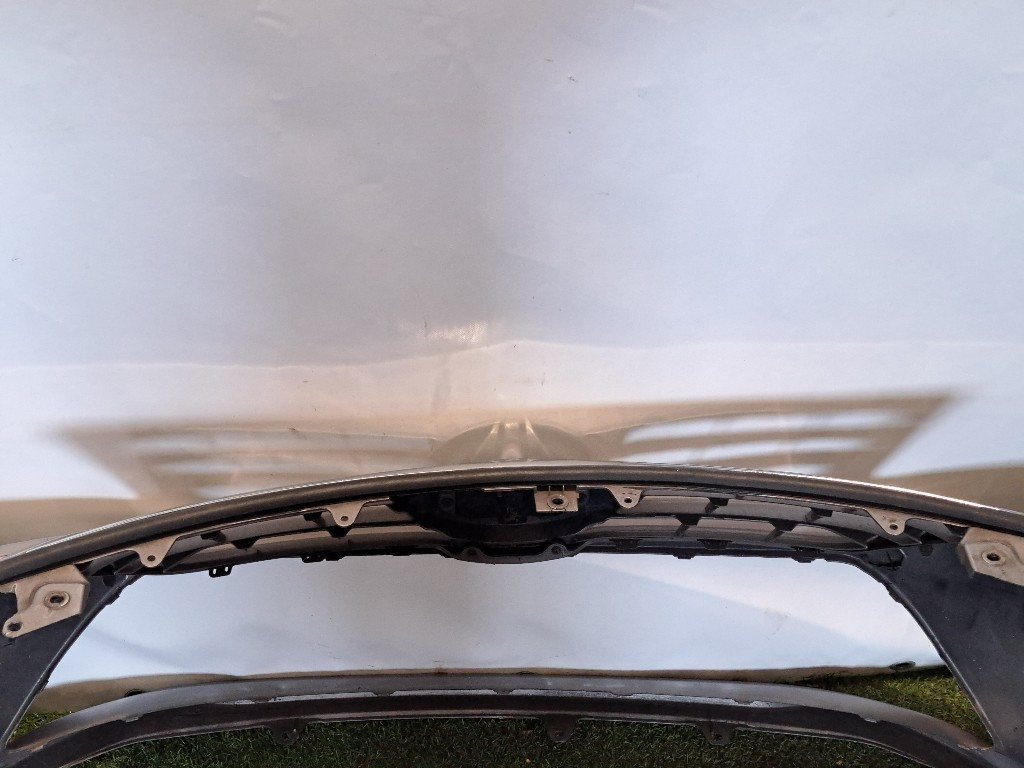 Paraurti Anteriore Completo TOYOTA Avensis Berlina 3° Serie