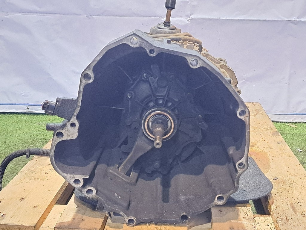 Cambio Manuale Completo NISSAN Navara Serie (05>15)