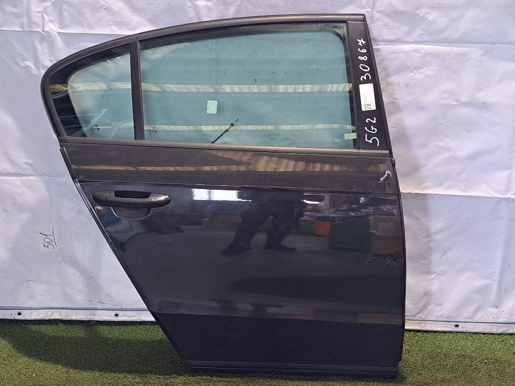 Portiera Posteriore Destra VOLKSWAGEN Passat Berlina 5° Serie